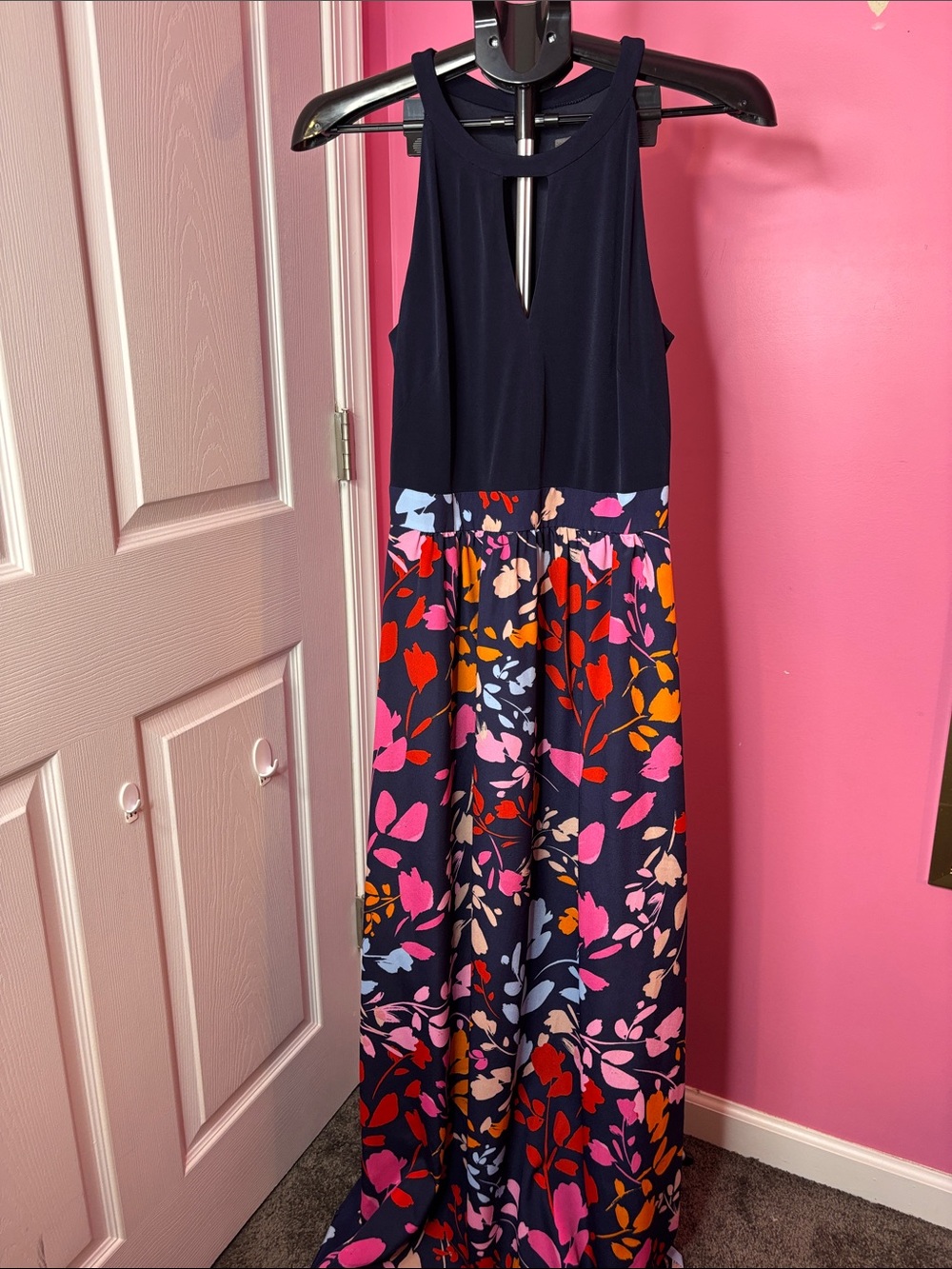 Vince Camuto Size 8 Navy Multicolor Floral Sleeveless Maxi Dress